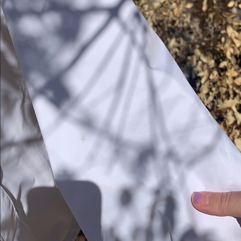 The North Face White Windbreaker - Picture 6 of 7